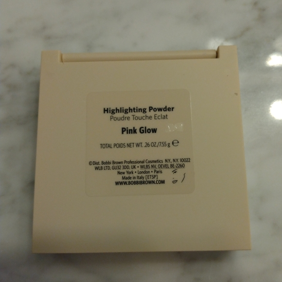 Bobbi Brown Ulla Johnson Collection Highlighting Powder in Pink Glow - Picture 6 of 6